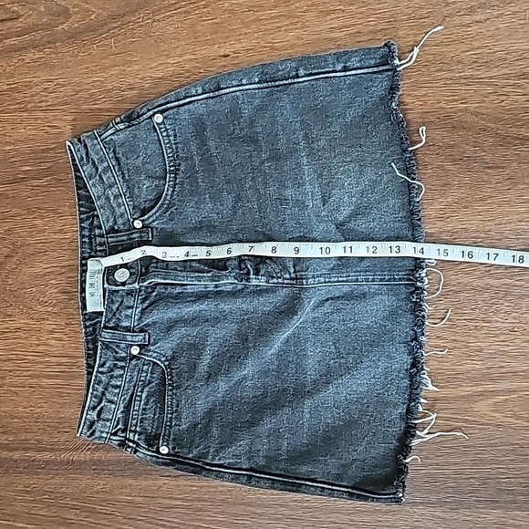 Free People We The Free black denim moto skirt sz 26 EUC! - Picture 4 of 5